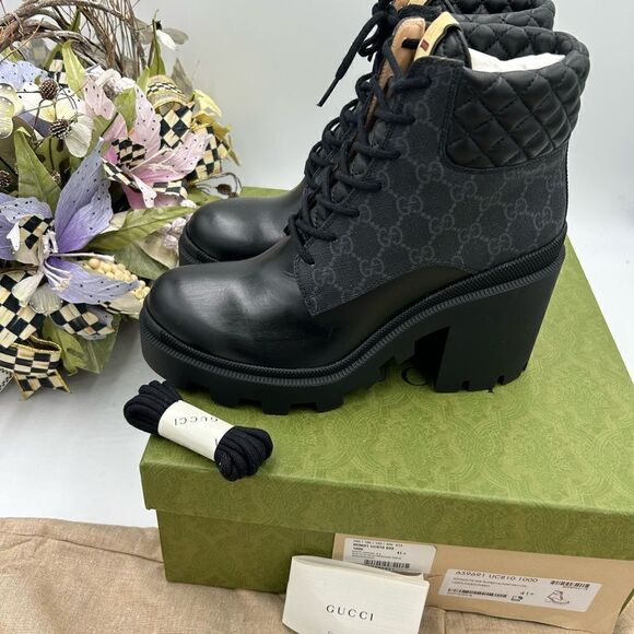 Women’s Gucci GG Supreme monogram boots size 11.5 fits smaller made in Italy - Picture 4 of 10